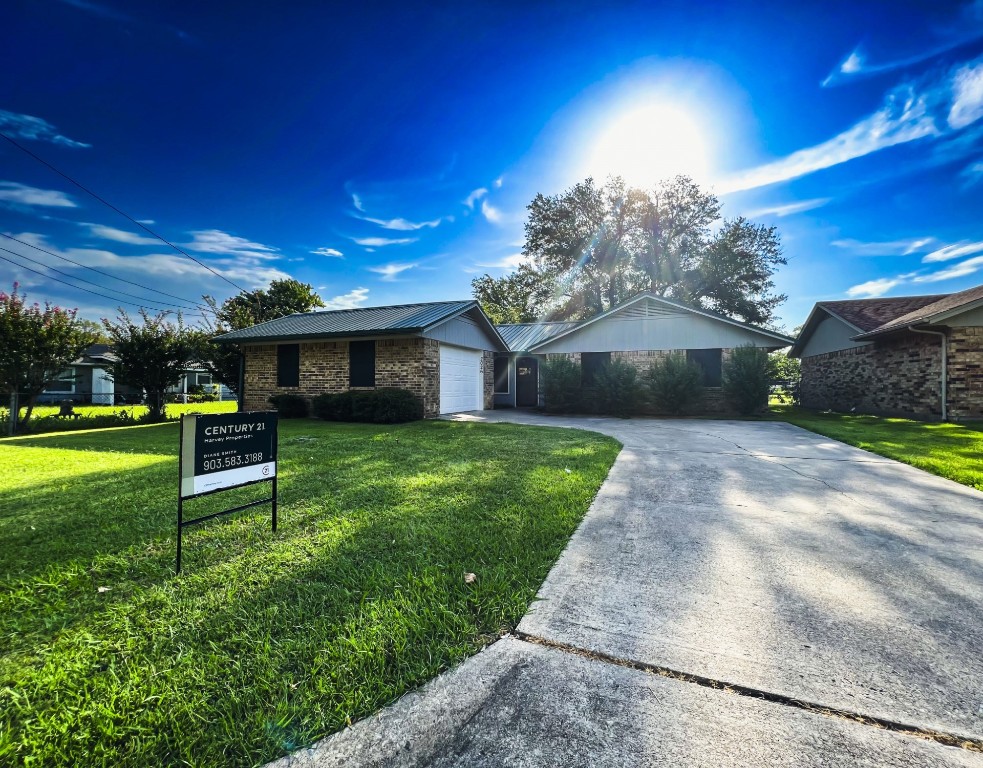 2026 N Main St, Bonham, TX 75418 MLS 20393453 Coldwell Banker