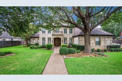 3910 High Point Drive, Grapevine, TX 76051 - Photo 1