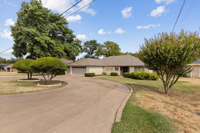 4224 Mojave Drive, Granbury, TX 76049 - Photo 1