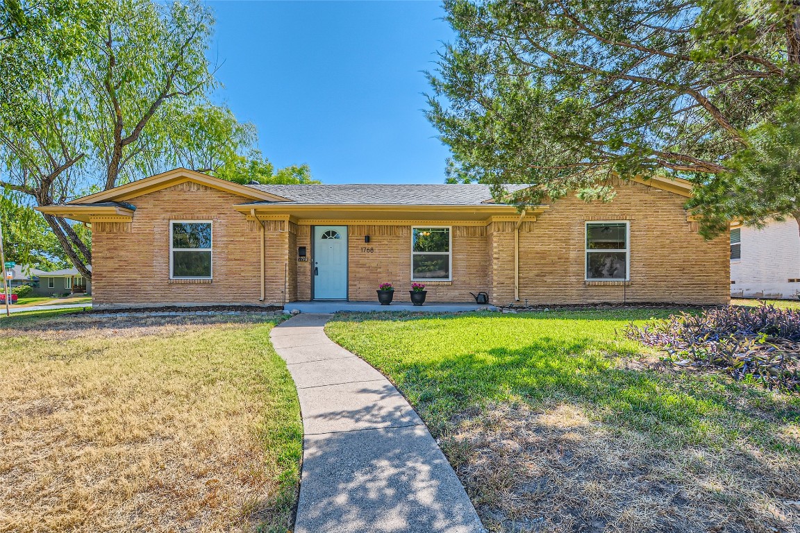 1768 Mapleton Dr, Dallas, TX 75228 - MLS 20402340 - Coldwell Banker