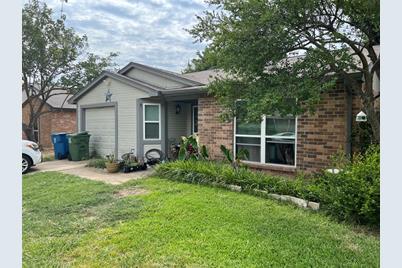 4201 Caldwell Avenue, The Colony, TX 75056 - Photo 1