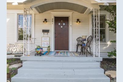 201 Country Club Road, Hillsboro, TX 76645 - Photo 1