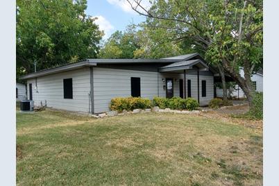801 E 14th, Bonham, TX 75418 - Photo 1