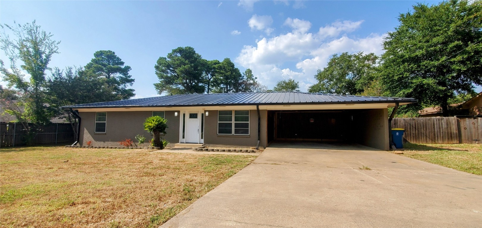 3901 Forest Hills Dr, Kilgore, TX 75662 - MLS 20422034 - Coldwell Banker