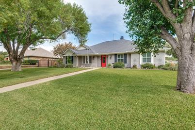 213 Glenmere Drive, Highland Village, TX 75077 - Photo 1