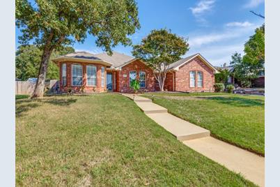 1247 Cross Creek Drive, Kennedale, TX 76060 - Photo 1