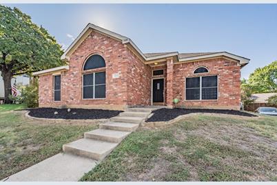3404 Cummings Drive, Bedford, TX 76021 - Photo 1