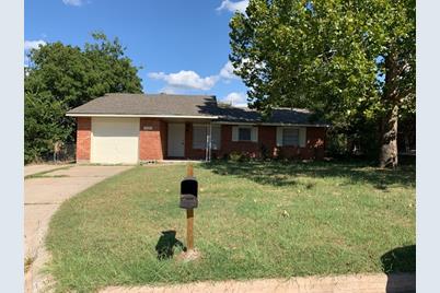2709 NW Hilltop Drive, No City, OK 73507 - Photo 1