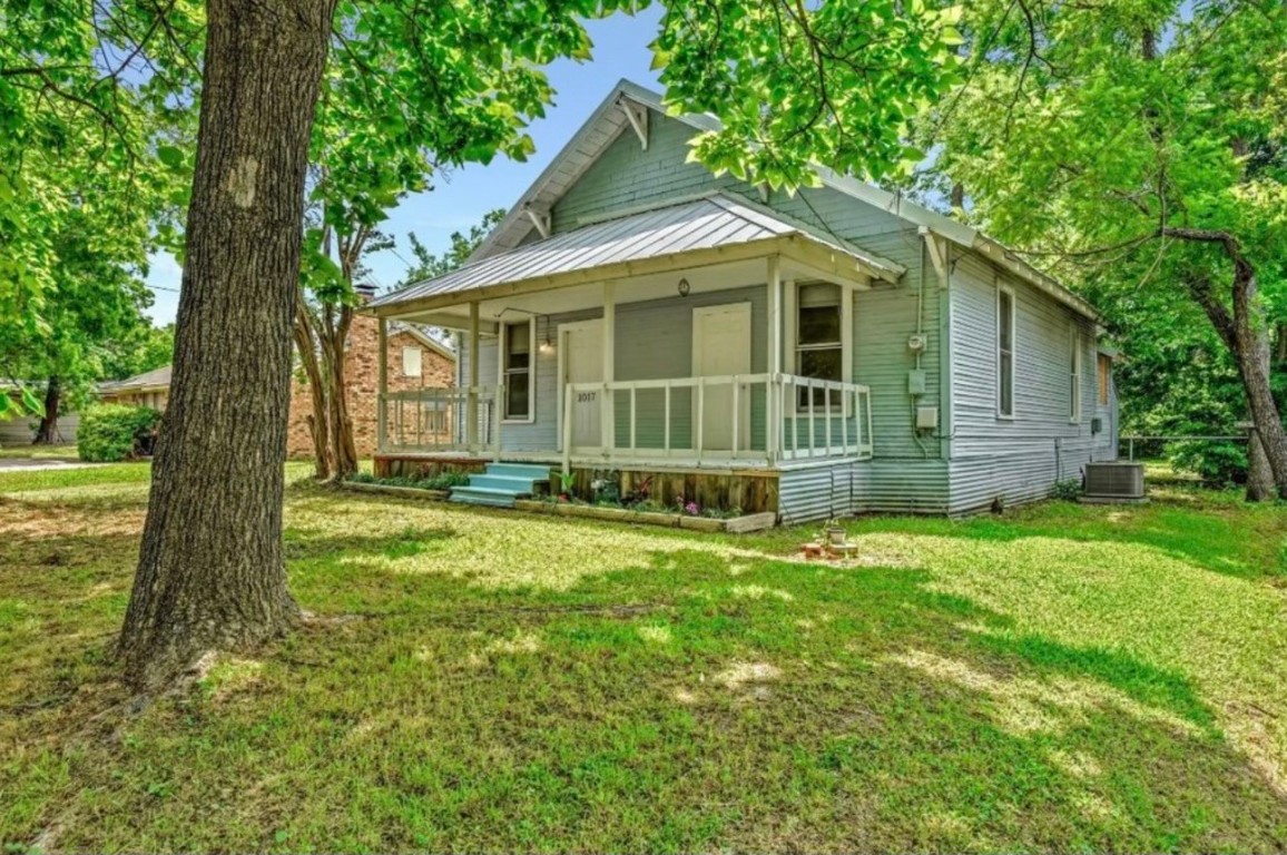 1017 Star St, Bonham, TX 75418 MLS 20463855 Coldwell Banker