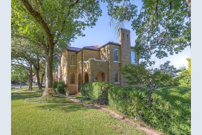 2331 Medford Court E, Fort Worth, TX 76109 - Photo 1