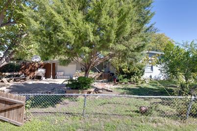 2313 Roberts Circle, Arlington, TX 76010 - Photo 1