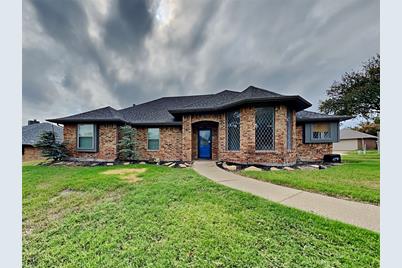 2216 Carmel Drive, Carrollton, TX 75006 - Photo 1