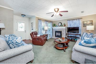 123 W Cayuga Drive, Athens, TX 75751 - Photo 1