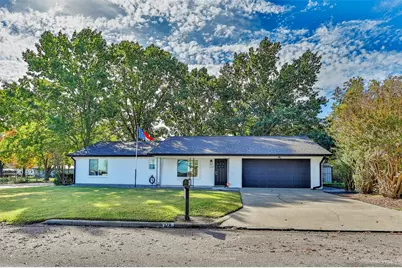 128 Brookshear Drive, Whitesboro, TX 76273 - Photo 1