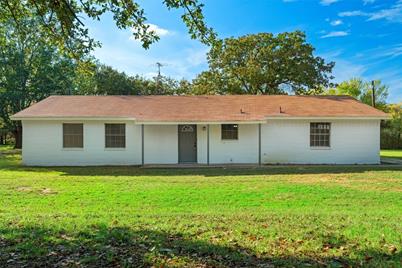 112 Ten Oaks Drive, Alvarado, TX 76009 - Photo 1