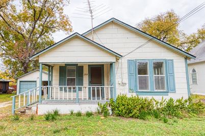 204 E Main Street, Pilot Point, TX 76258 - Photo 1