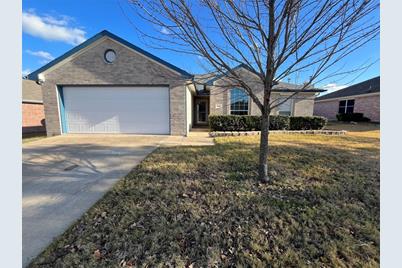 416 Fireside Place, Royse City, TX 75189 - Photo 1