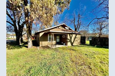 801 SE 19th Street, Mineral Wells, TX 76067 - Photo 1