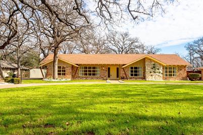 3600 Gentry Road, Irving, TX 75062 - Photo 1