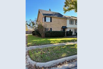 601 St Charles Court, Arlington, TX 76013 - Photo 1