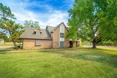 106 Lakeview Court, Joshua, TX 76058 - Photo 1
