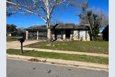 1901 Redwood Street, Arlington, TX 76014 - Photo 1