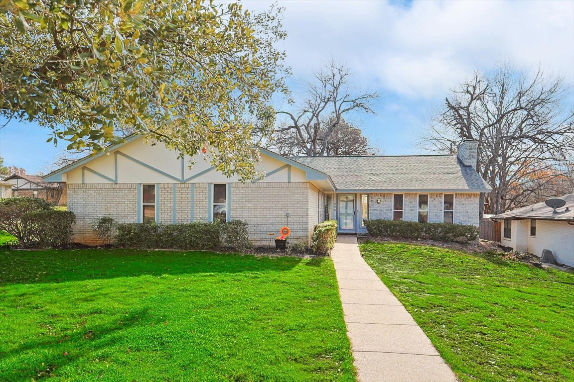 1098 Laurel Ct, Mansfield, TX 76063 MLS 20505995 Coldwell Banker