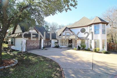 625 N Cockrell Hill Road, DeSoto, TX 75115 - Photo 1