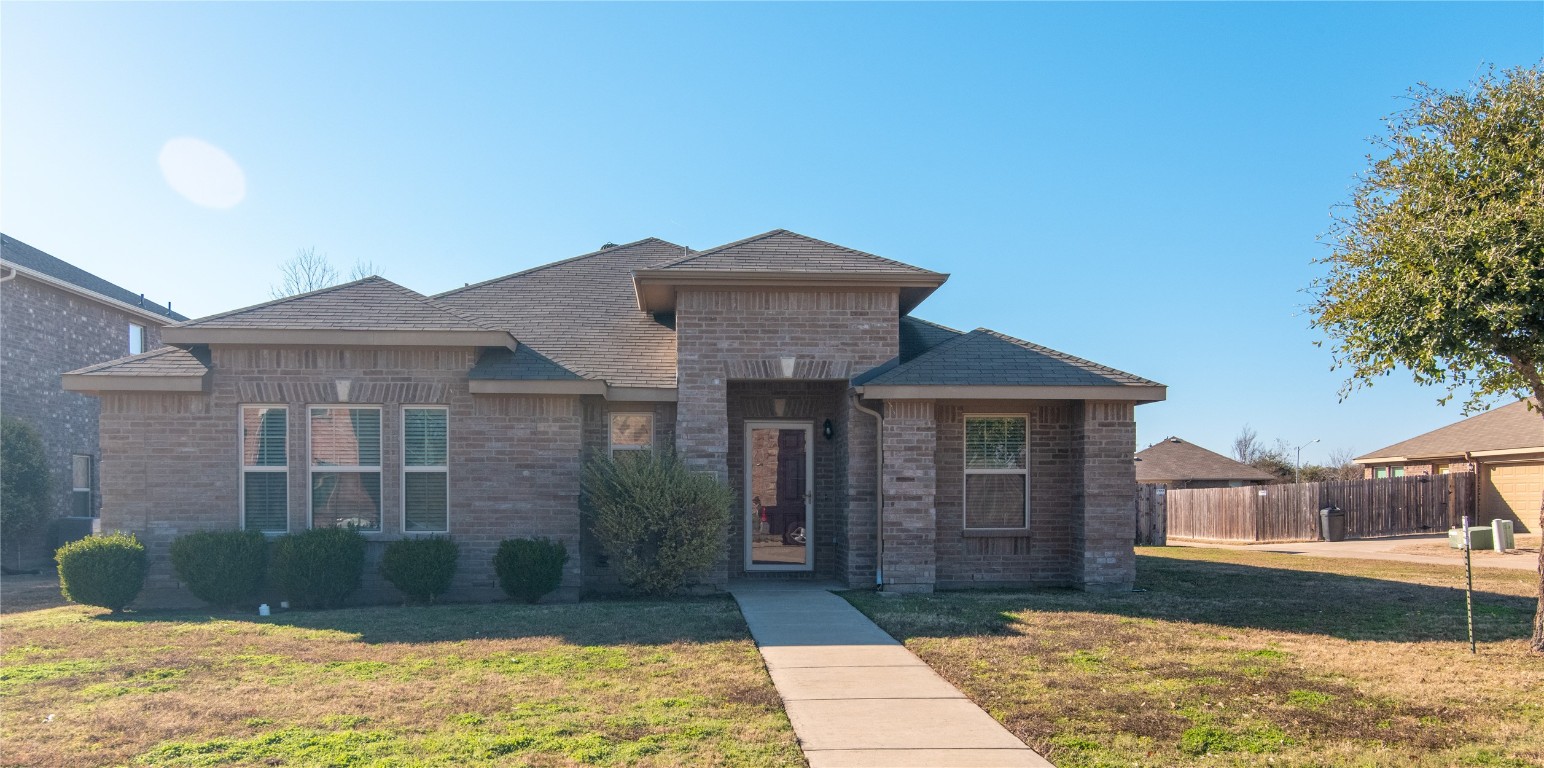 1303 Ct, DeSoto, TX 75115 MLS 20520613 Coldwell Banker
