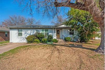 315 W Orange Street, Duncanville, TX 75116 - Photo 1