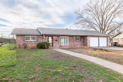 2032 S China Street, Brady, TX 76825 - Photo 1
