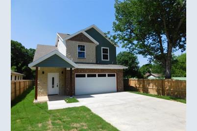 704 E Jefferson Street, Waxahachie, TX 75165 - Photo 1