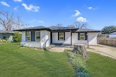2712 E Atoll Drive, Dallas, TX 75216 - Photo 1