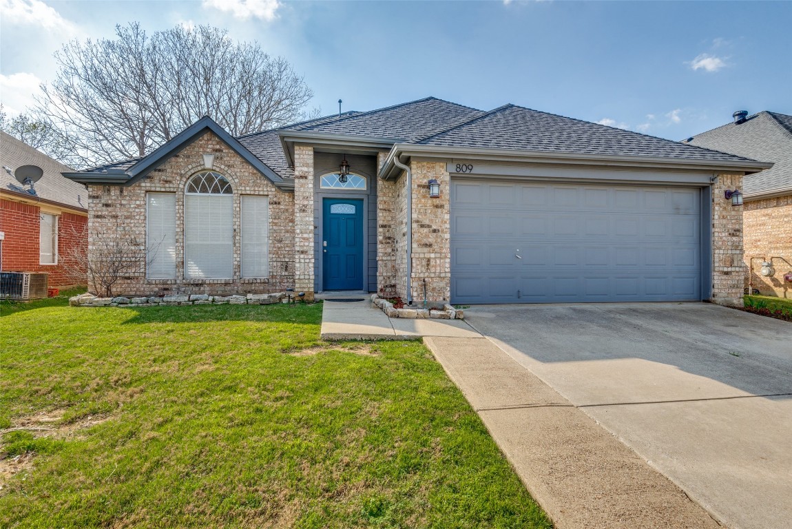 809 Lake Bridge Dr, Lake Dallas, TX 75065 - MLS 20544087 - Coldwell Banker