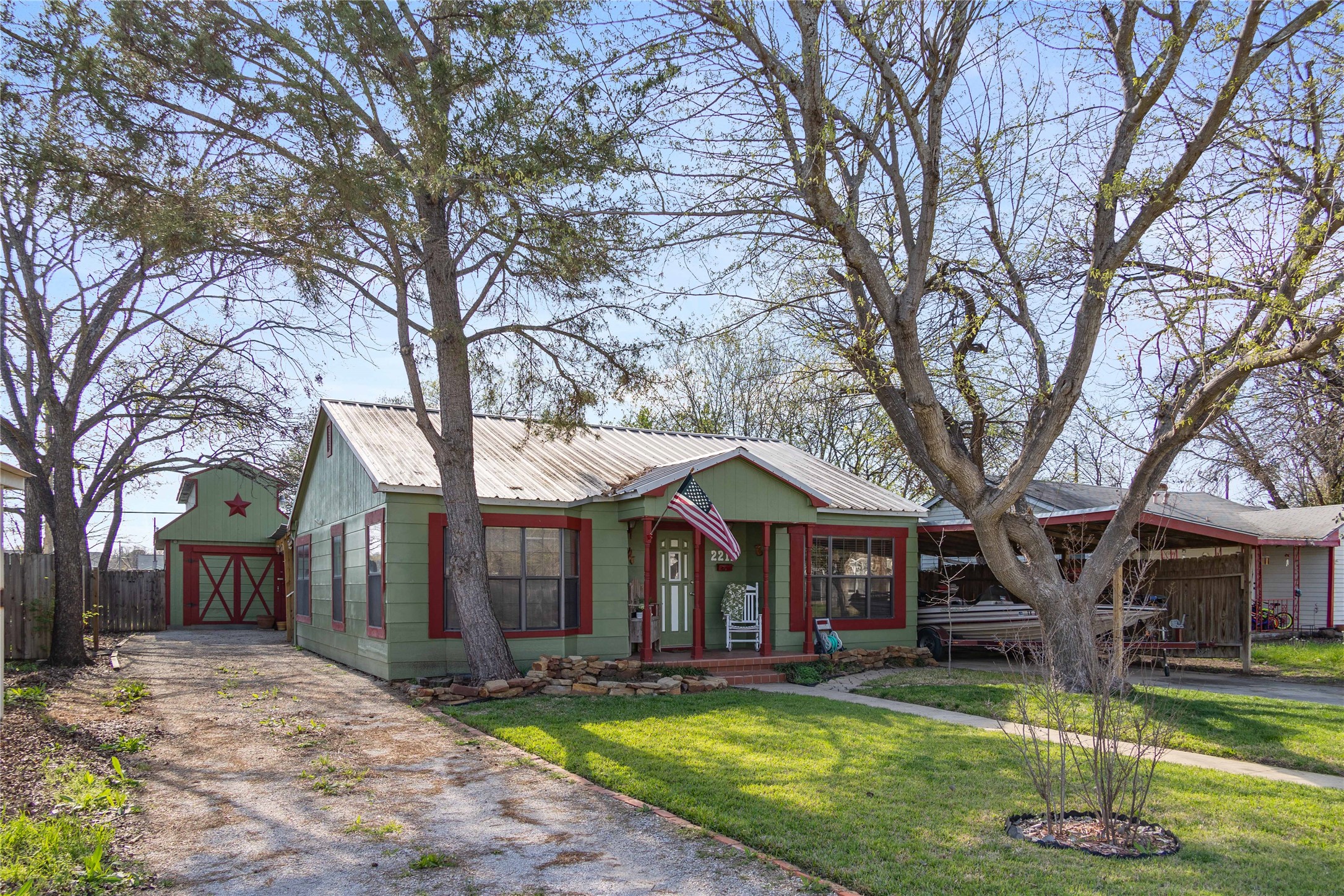 2211 Dartmore St, Brownwood, TX 76801 - MLS 20560253 - Coldwell Banker