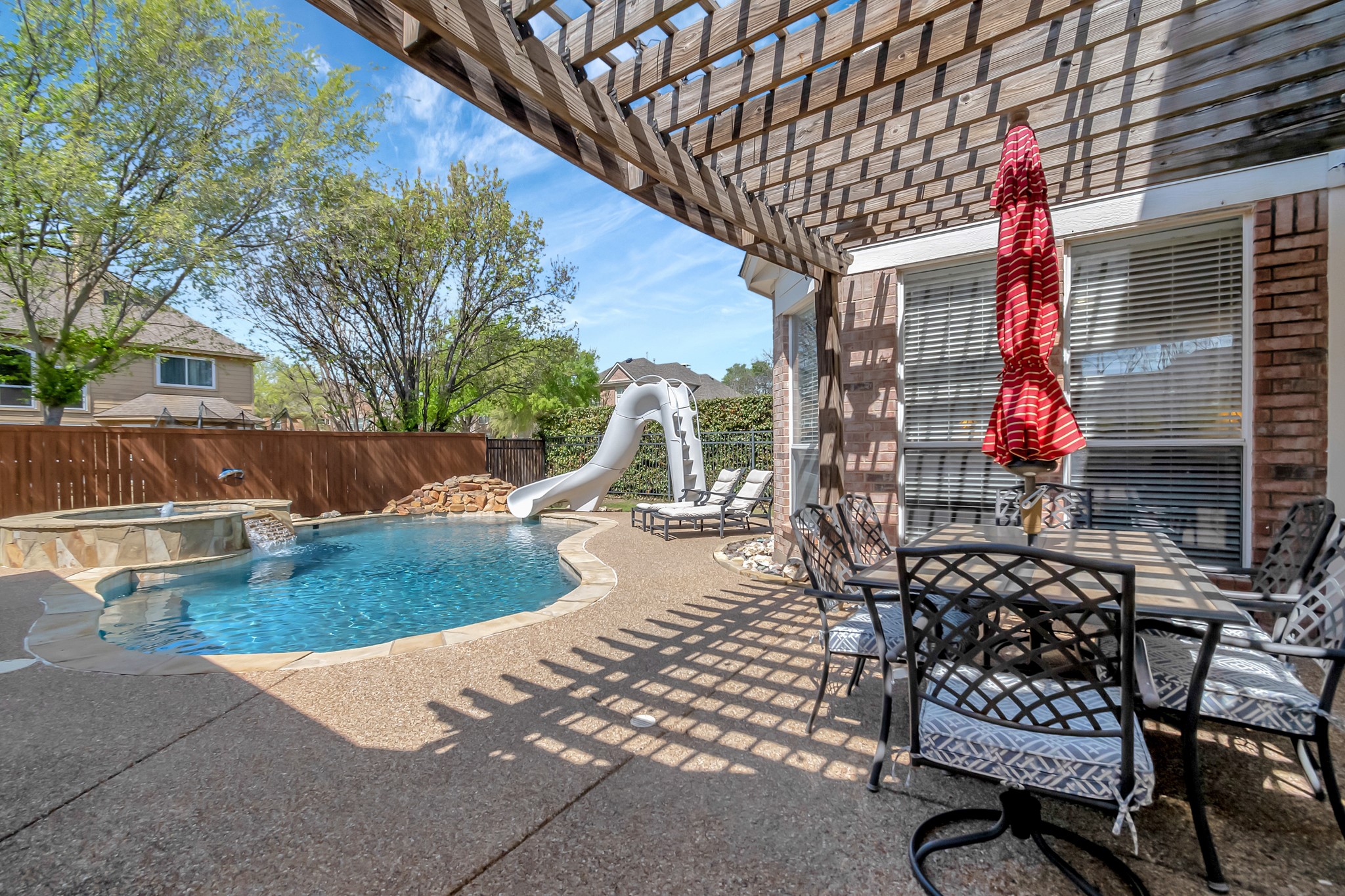 1604 Highland Oaks Dr, Keller, TX 76248 - MLS 20560394 - Coldwell Banker