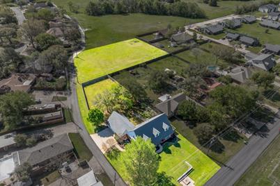 308 Lovers Lane, Terrell, TX 75160 - Photo 1