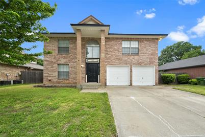 7005 Brookdale Drive, Watauga, TX 76148 - Photo 1
