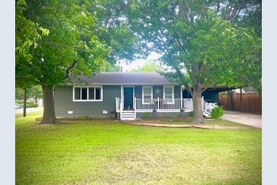 607 W Elm Street, Celina, TX 75009 - Photo 1