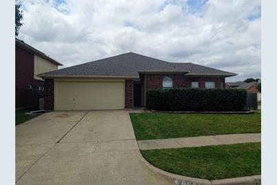 6006 Flat Wood Lane, Arlington, TX 76018 - Photo 1
