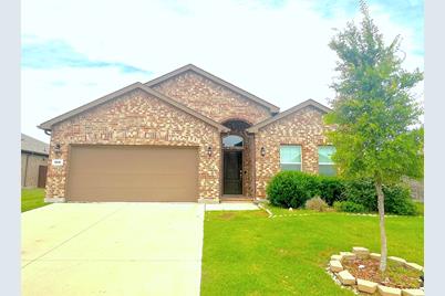568 Dunster Lane, Saginaw, TX 76131 - Photo 1