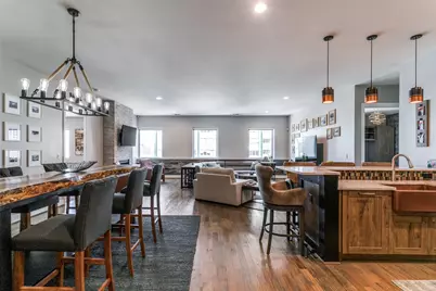 1505 Elm Street #1604, Dallas, TX 75201 - Photo 1