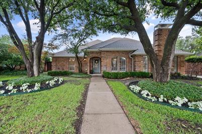 2332 Stonegate Drive N, Bedford, TX 76021 - Photo 1