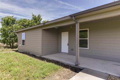 229 Davenport, Italy, TX 76651 - Photo 1