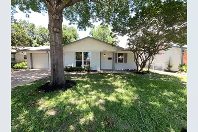 400 Vivion Street, Irving, TX 75060 - Photo 1