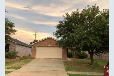 1557 Chivalry Lane, Little Elm, TX 75068 - Photo 1