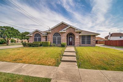 8622 Coventry Drive, Rowlett, TX 75089 - Photo 1