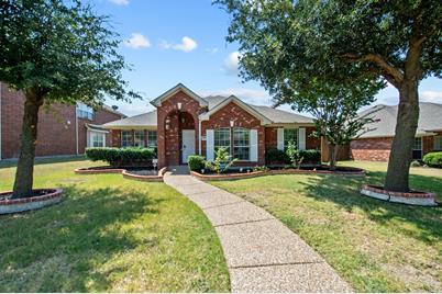 11945 Stephenville Drive, Frisco, TX 75035 - Photo 1