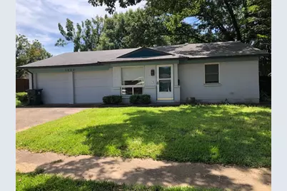 1820 Larkspur Drive, Arlington, TX 76013 - Photo 1