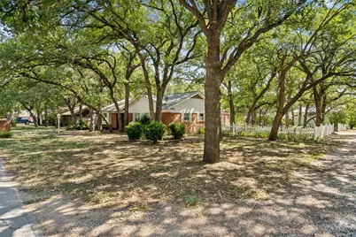 700 Cedar Street, Mineral Wells, TX 76067 - Photo 1